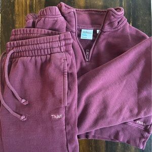 TNA Aritzia Burgundy Quarter Zip Sweatshirt and Joggers Sweatpant Set